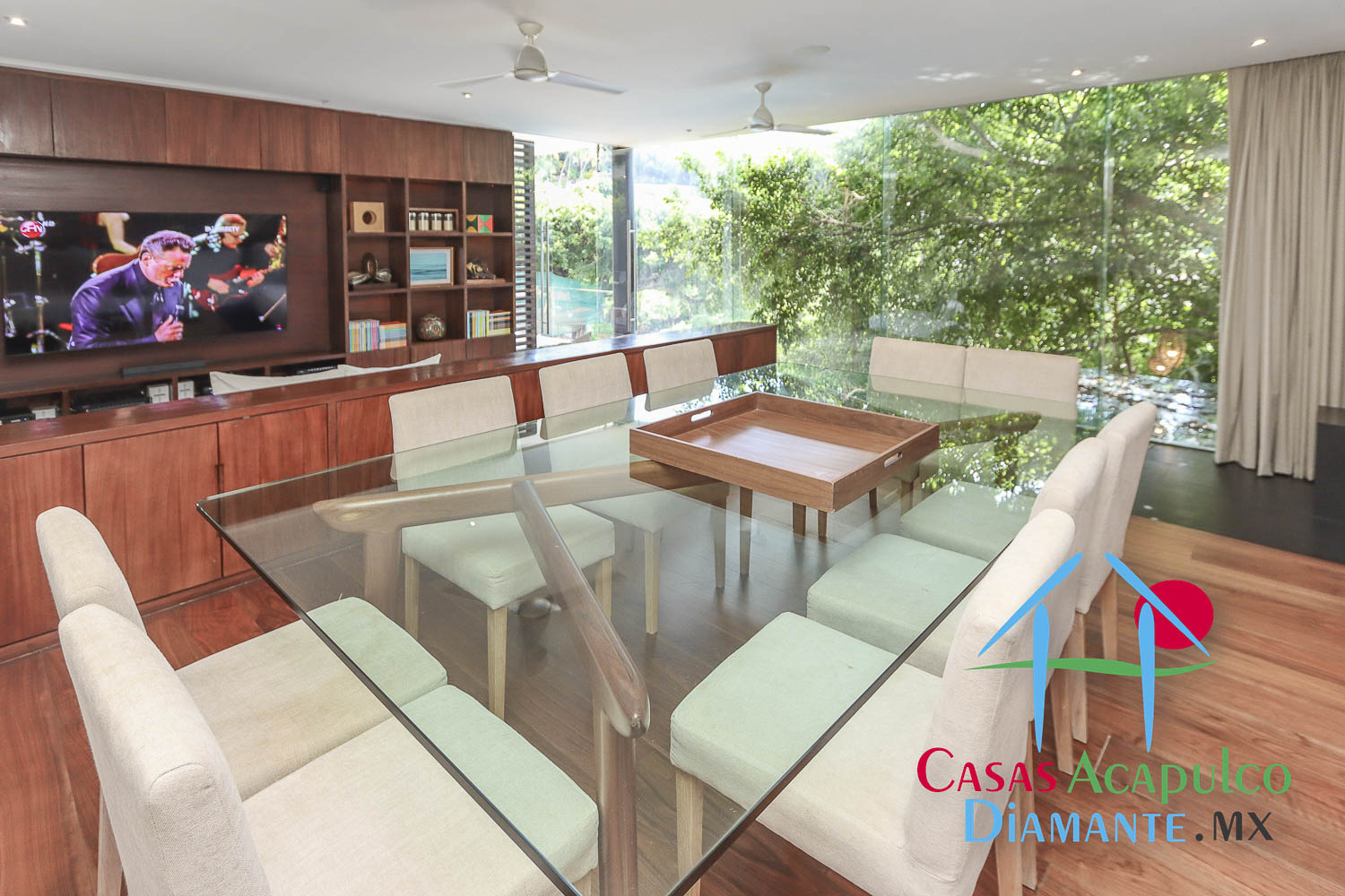 La Solana - Family room 6